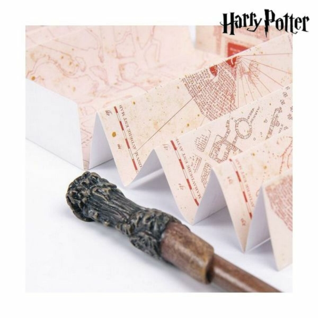 ¡Sumérgete en el mundo mágico de Harry Potter con este exclusivo Cuaderno de Notas + Bolígrafo Gryffindor Harry Potter!
