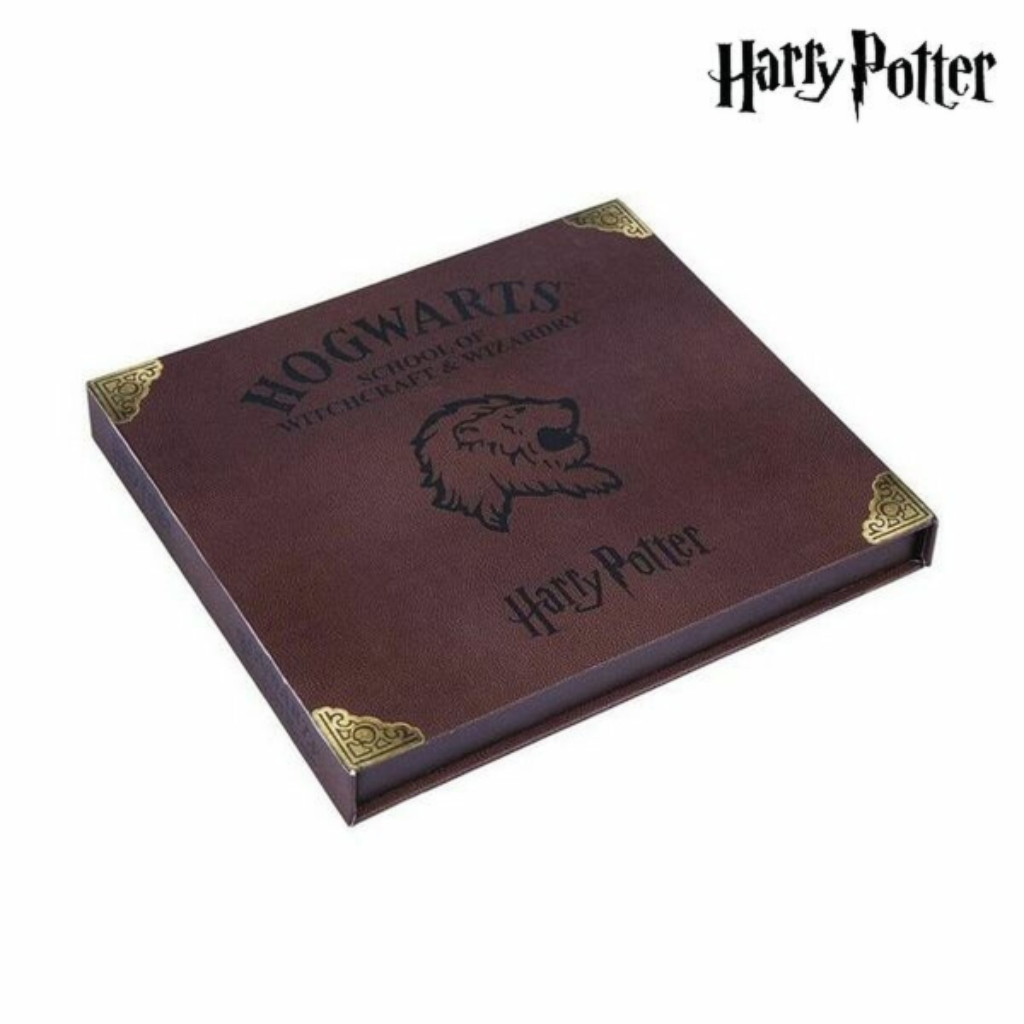 ¡Sumérgete en el mundo mágico de Harry Potter con este exclusivo Cuaderno de Notas + Bolígrafo Gryffindor Harry Potter!
